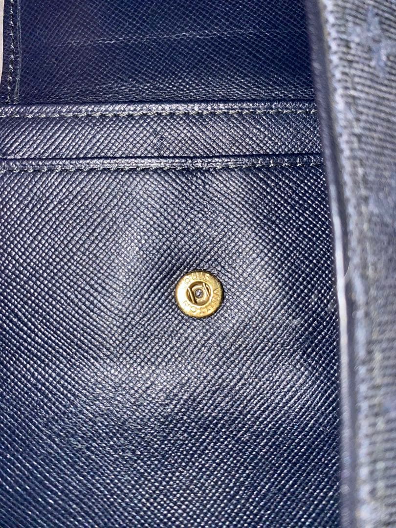 Louis Vuitton ルイヴィトン モノグラム柄 二つ折り財布