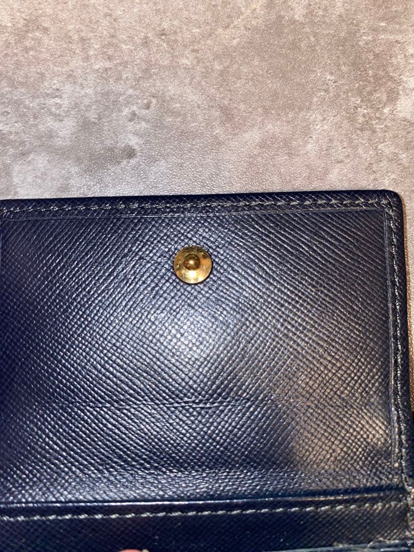 Louis Vuitton ルイヴィトン モノグラム柄 二つ折り財布