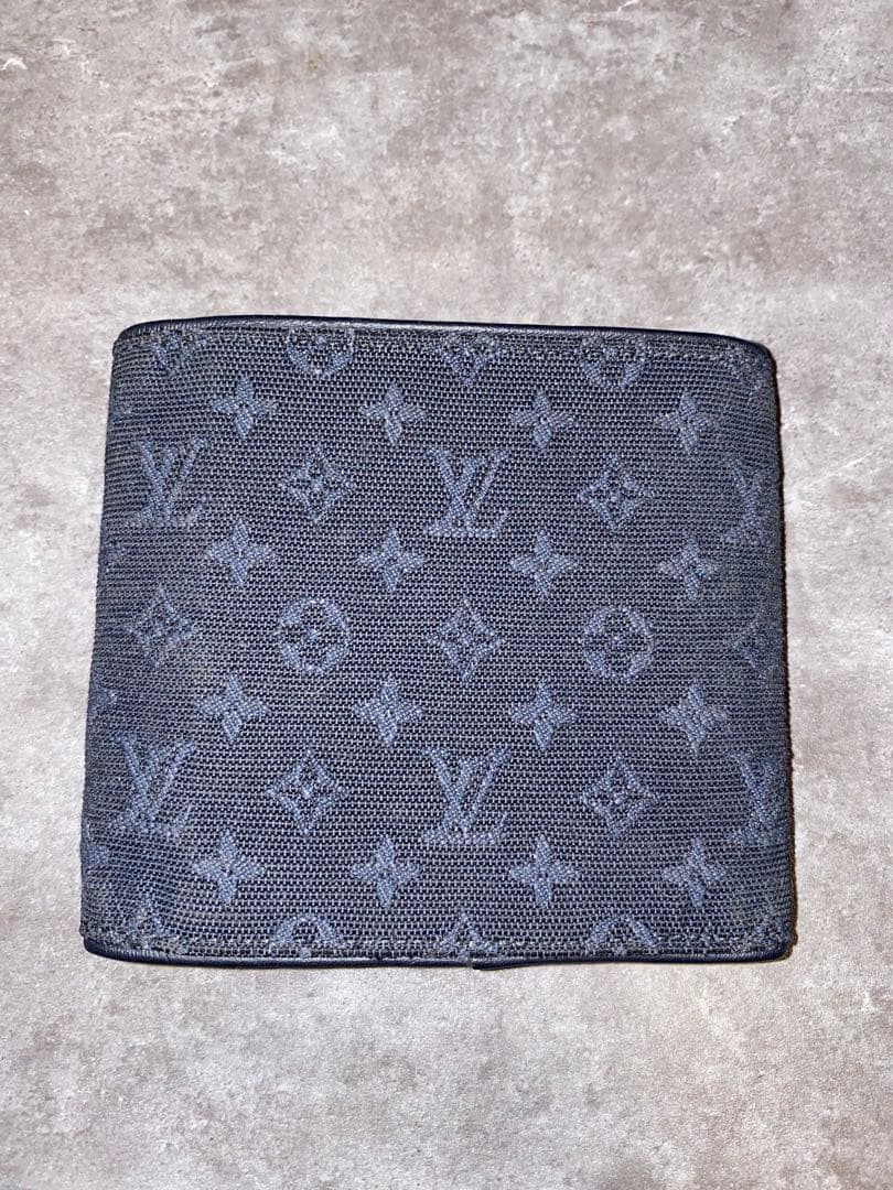 Louis Vuitton ルイヴィトン モノグラム柄 二つ折り財布
