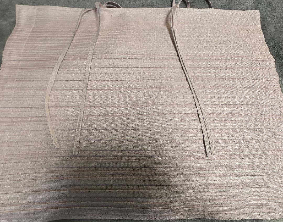 ×ISSEY MIYAKE　クッションカバー　ピンク　2枚