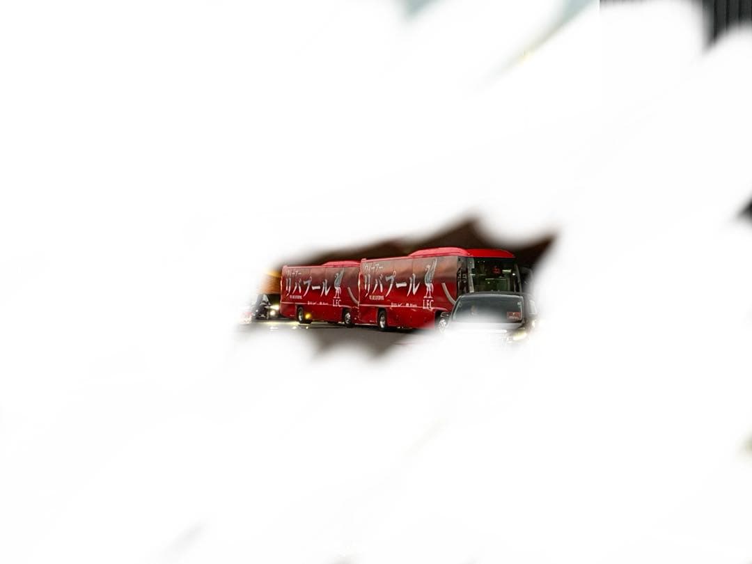 リバプール　ファンダイク　直筆サイン入り写真　2L版サイズ