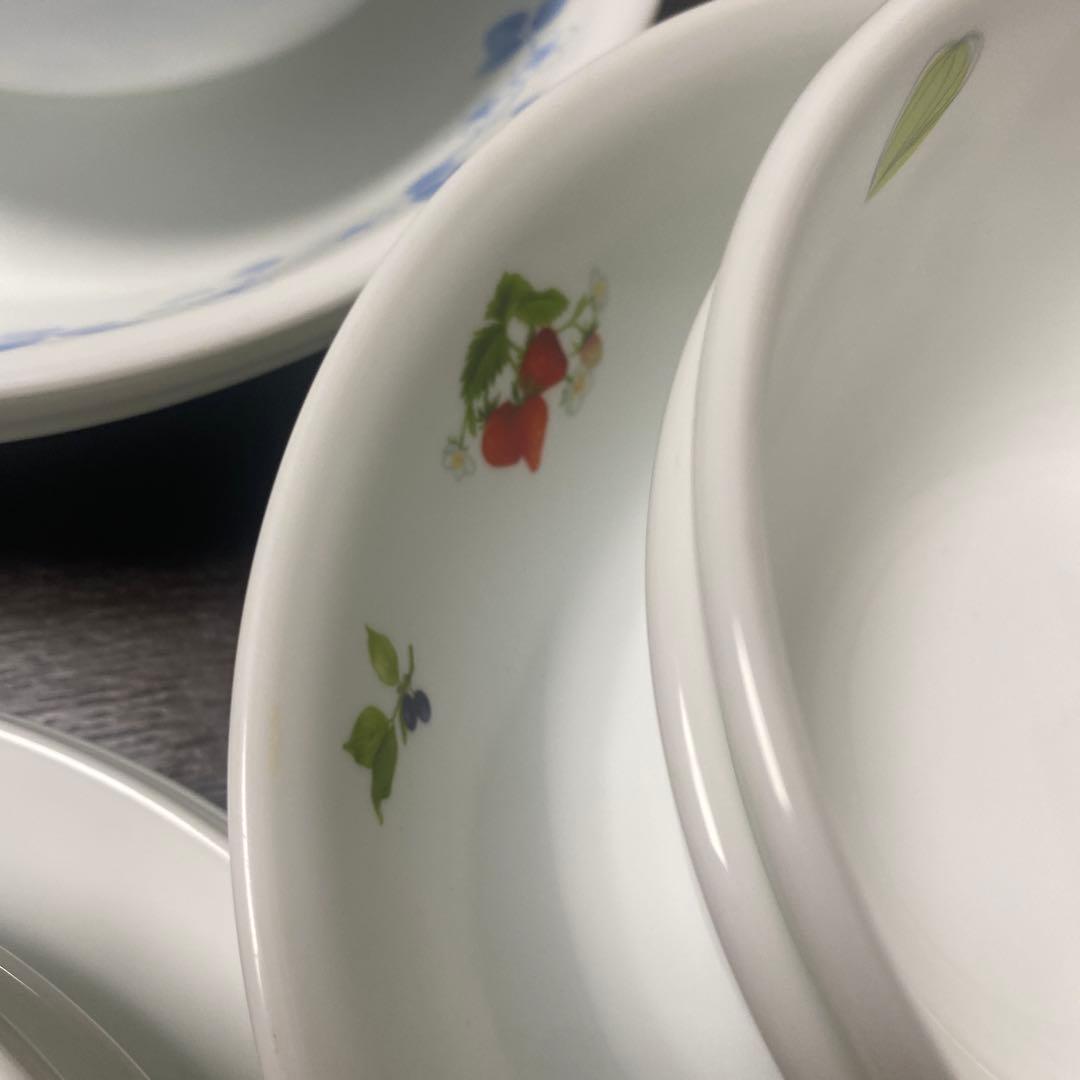 コレール食器大小深浅あり30個セット超お得！