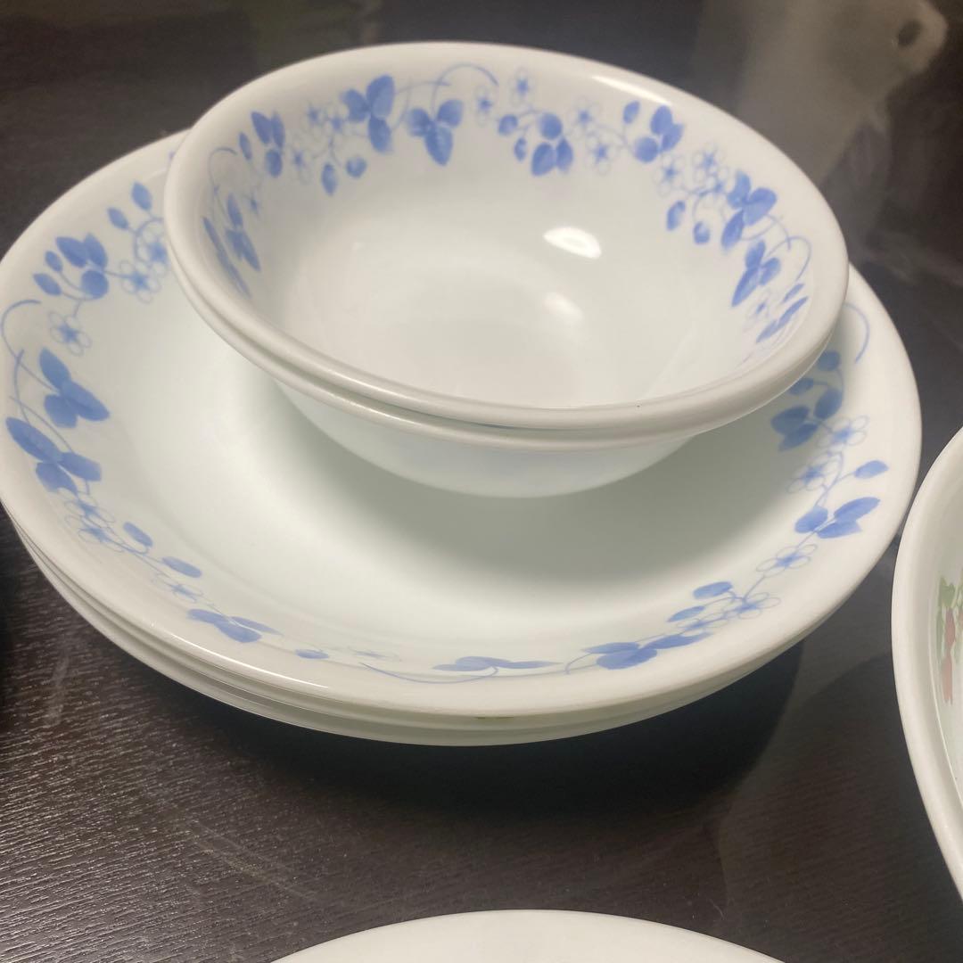 コレール食器大小深浅あり30個セット超お得！