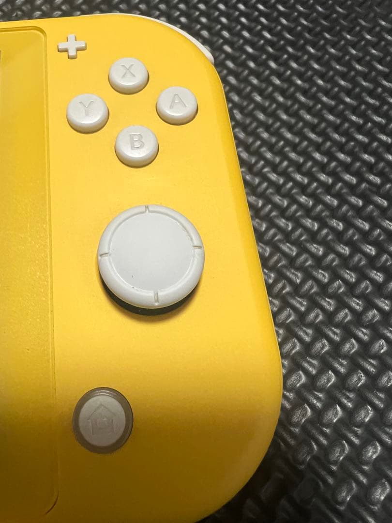 Nintendo Switch Lite 本体イエロー 箱付き、充電器無し