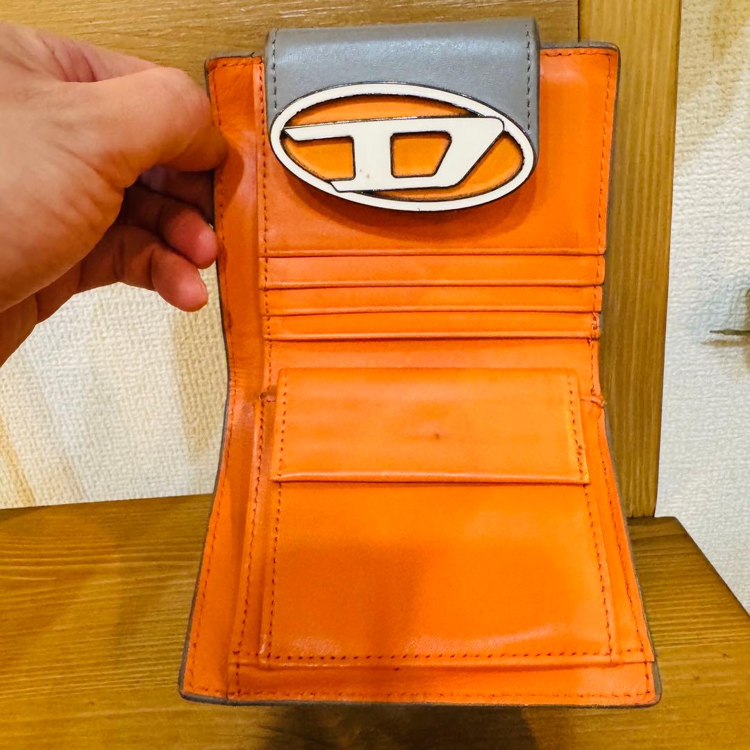 DIESEL ディーゼル 二つ折り財布 グレー バックル