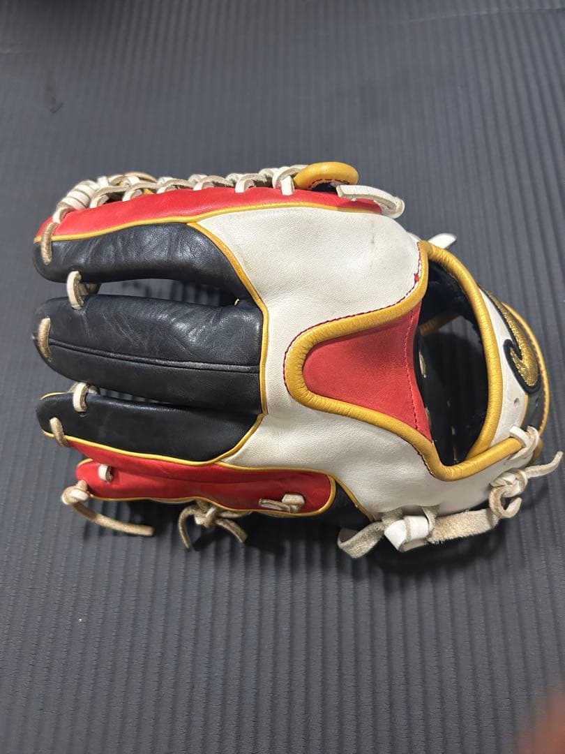 ナイキ　軟式　外野用