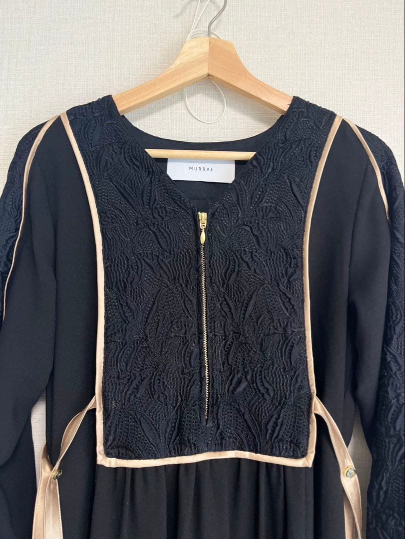 ワンピース MURRAL thawing embroidery dress (black)