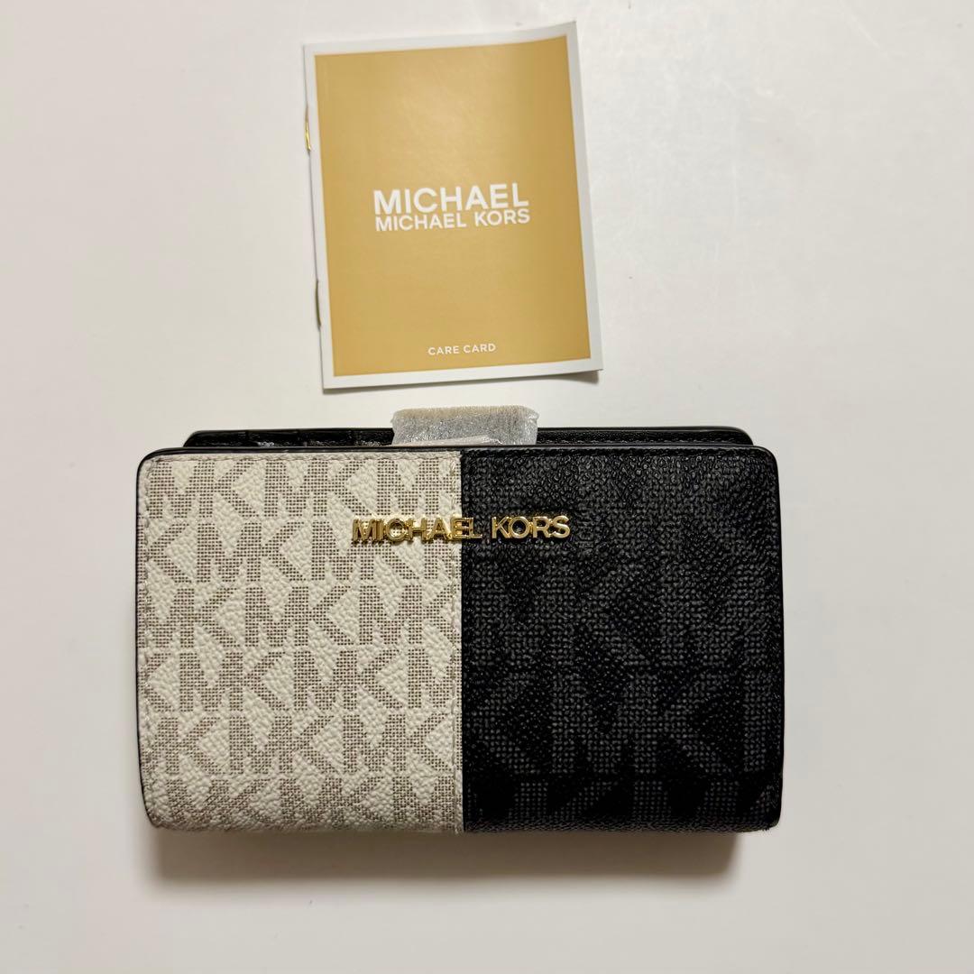 MICHAEL KORS 二つ折り財布　財布　ブラックコンボ