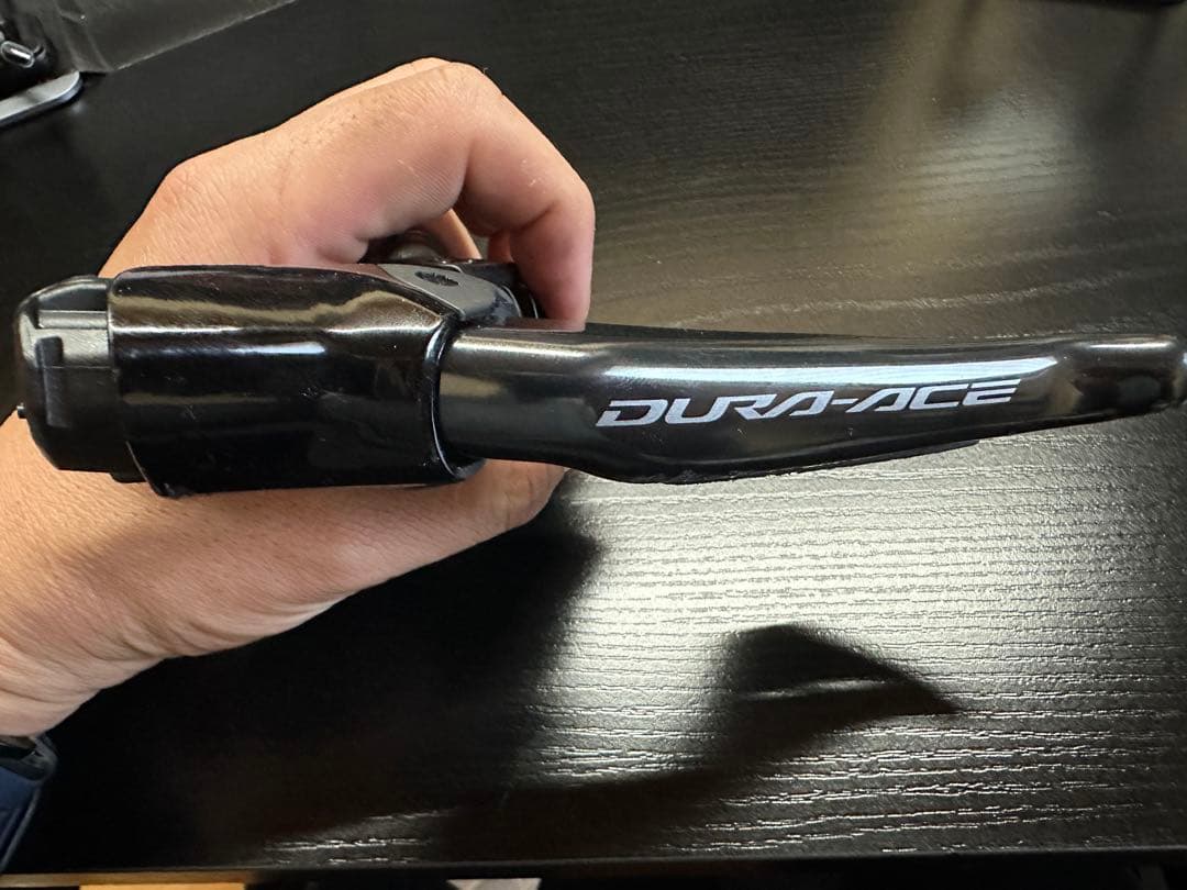 ST-R9270　傷あり　ブラケットカバー新品！