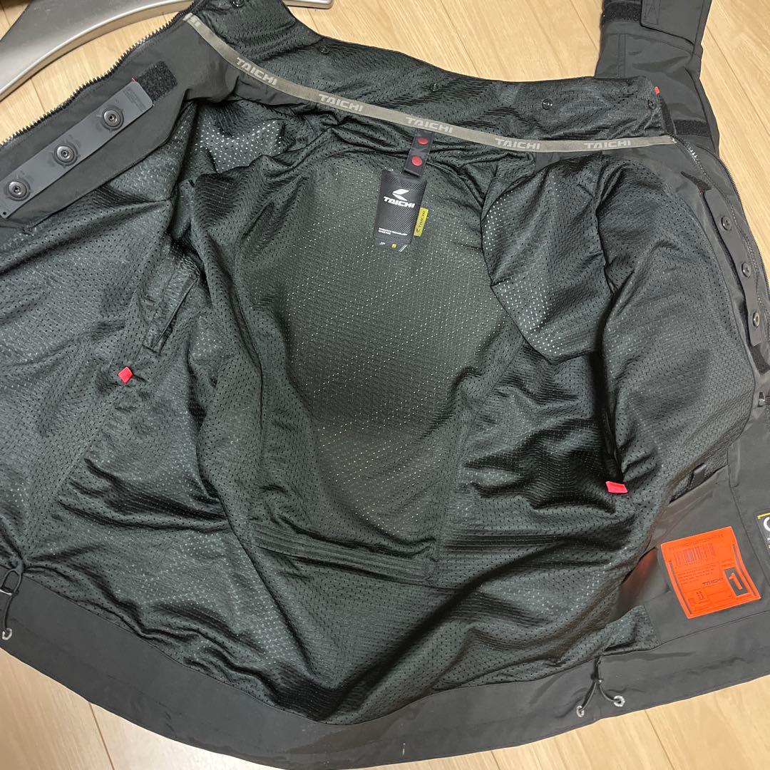 TAICHI 防水ジャケット 秋冬 ブラック JP WL