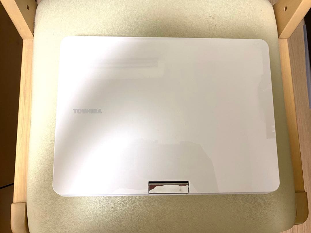 TOSHIBA REGZA ポータブルDVDプレーヤー