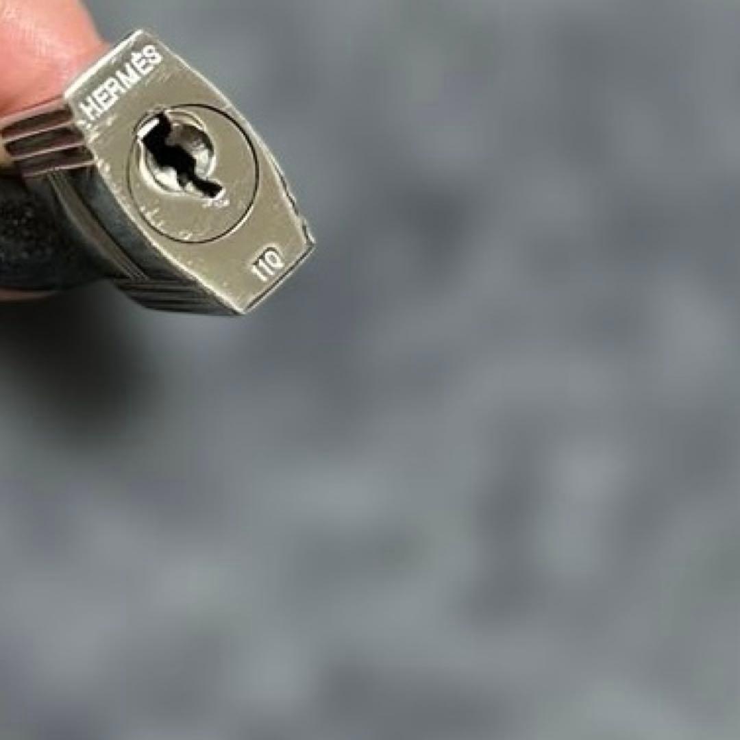 エルメス　HERMES カデナ　南京錠　鍵　110