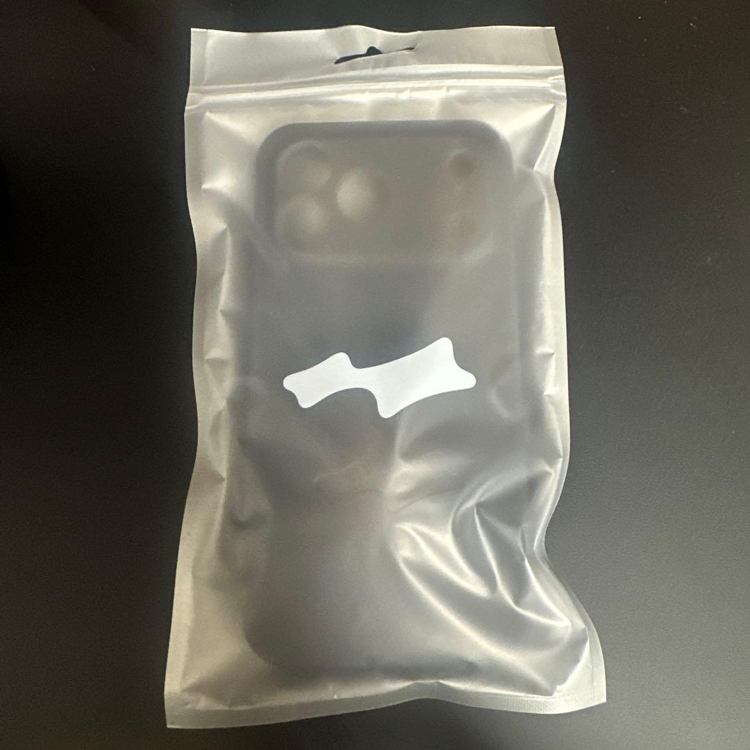 SKYLRK iPhone17 ProMax iPhoneケース 赤／黒