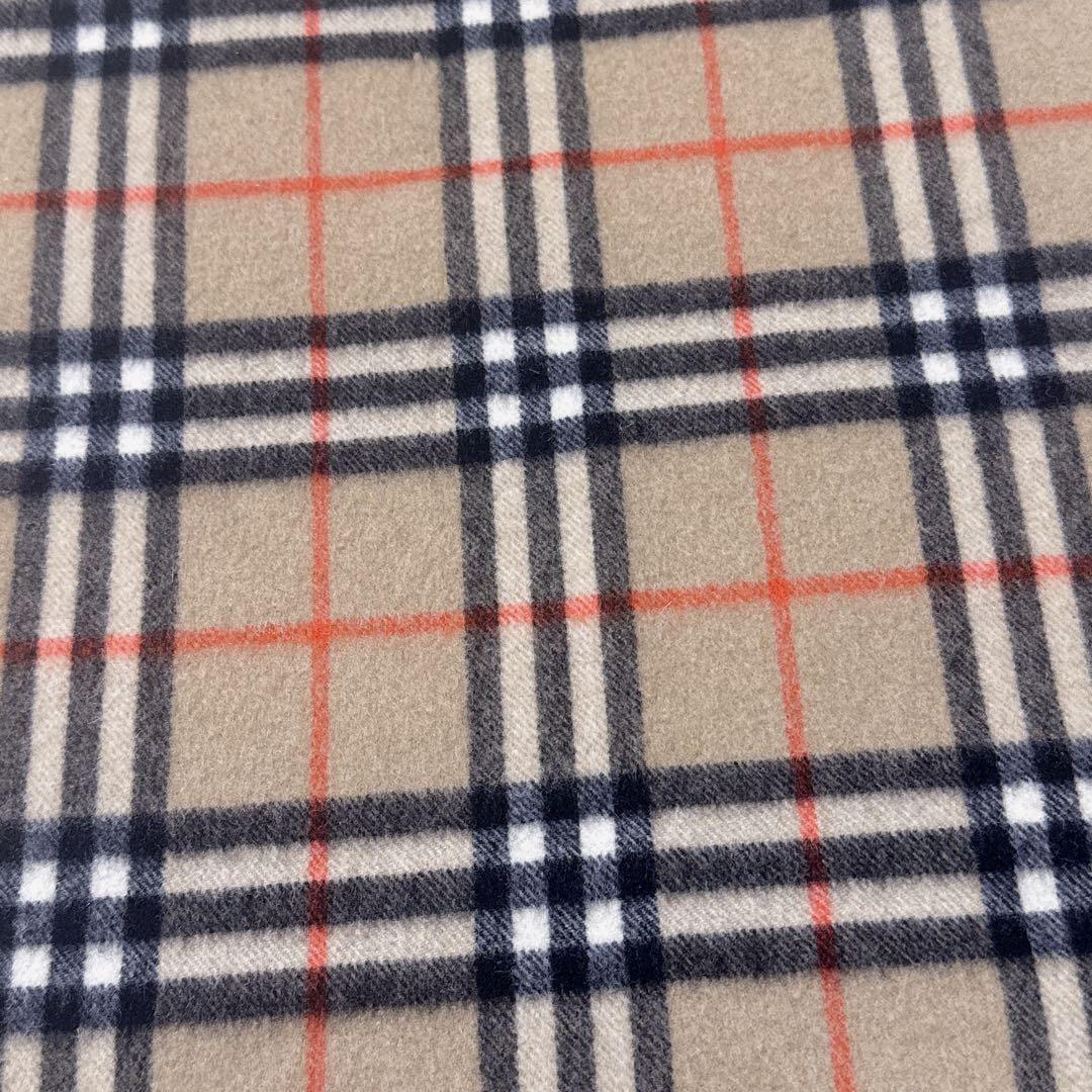 バーバリーチェック柄マフラー