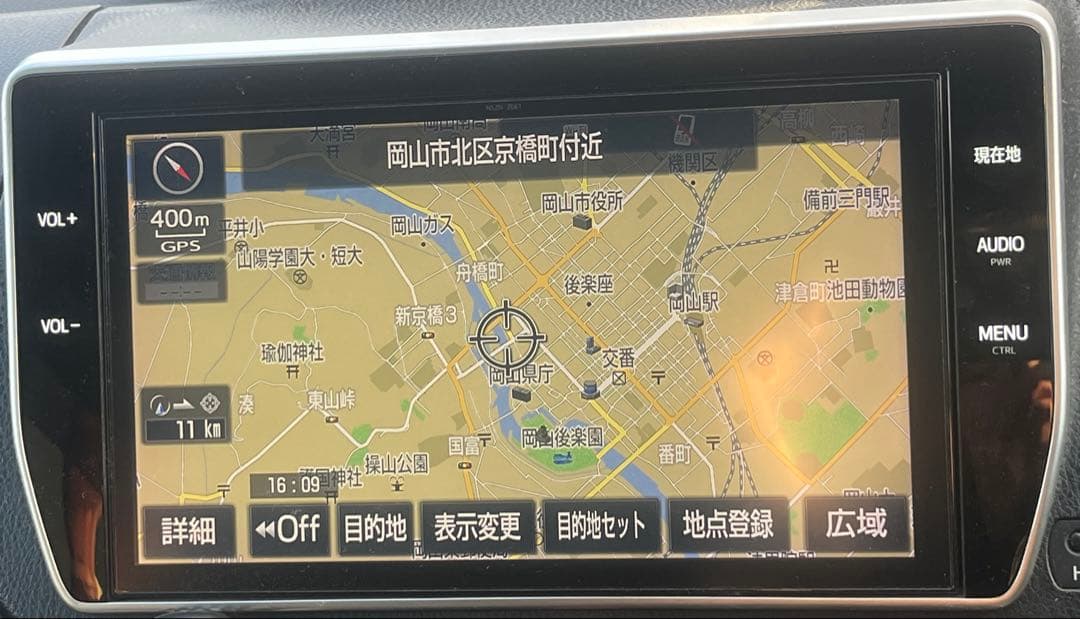 トヨタ純正10インチナビ　NSZN-Z66T