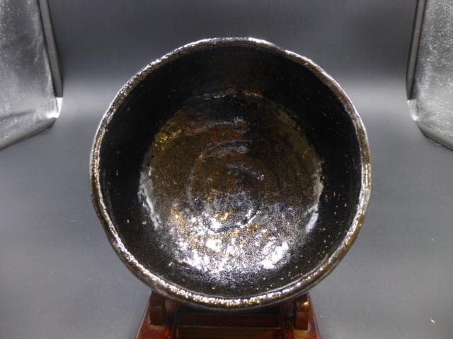 楽吉左衛門　十二代弘入　黒茶碗／共箱・共布／銘「鉢木」／表千家十四代　而妙斎極め