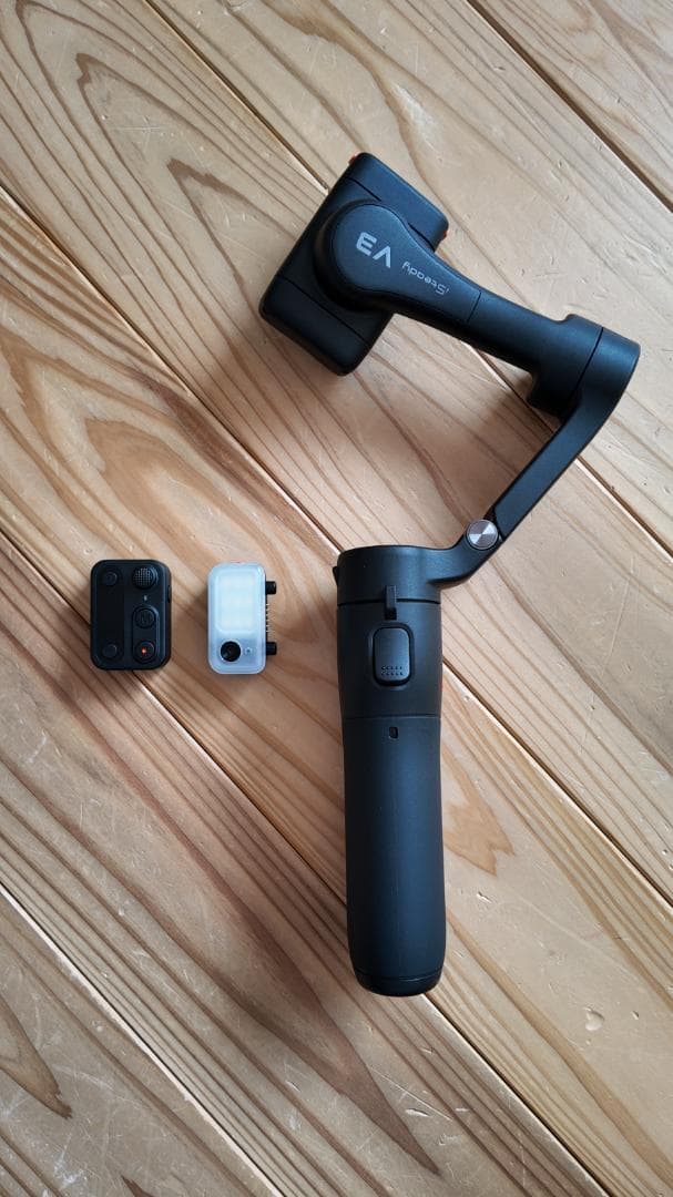 C*a様 Hohem iSteady V3 AI自動追跡3軸スマホジンバル