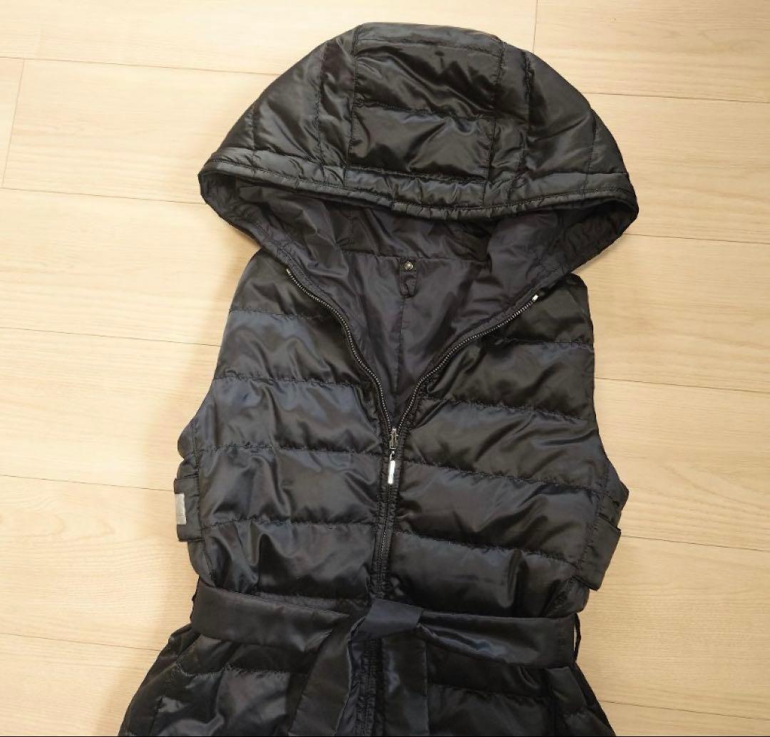 冬物断捨離　エスマックスマーラ　フード付きダウンジレ