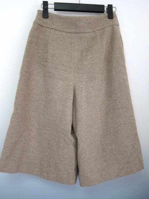 フォクシー 美品 ベージュ キュロット カシミヤショートカシミア￥121,000