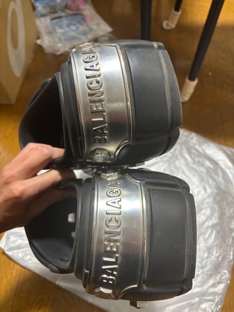 バレンシアガ　ハードクロッグ　クロックス