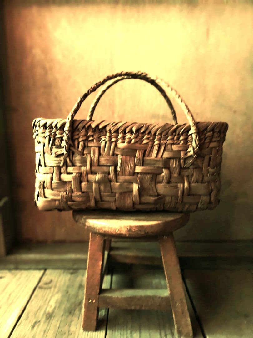 ひ*み様 信州安曇野の山葡萄かごバック。里山手仕事。