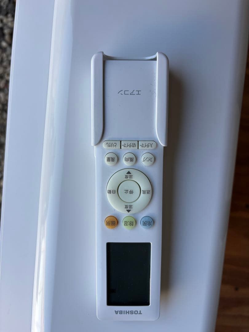 東芝　エアコン　RAS-2213TL(W) エアコン本体、室外機2024年