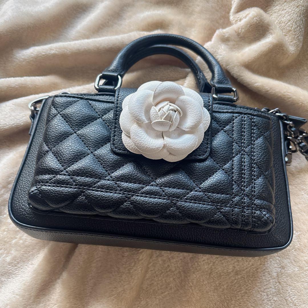 Riu リウ　　ローズフォーンバッグ　ショルダーバッグ