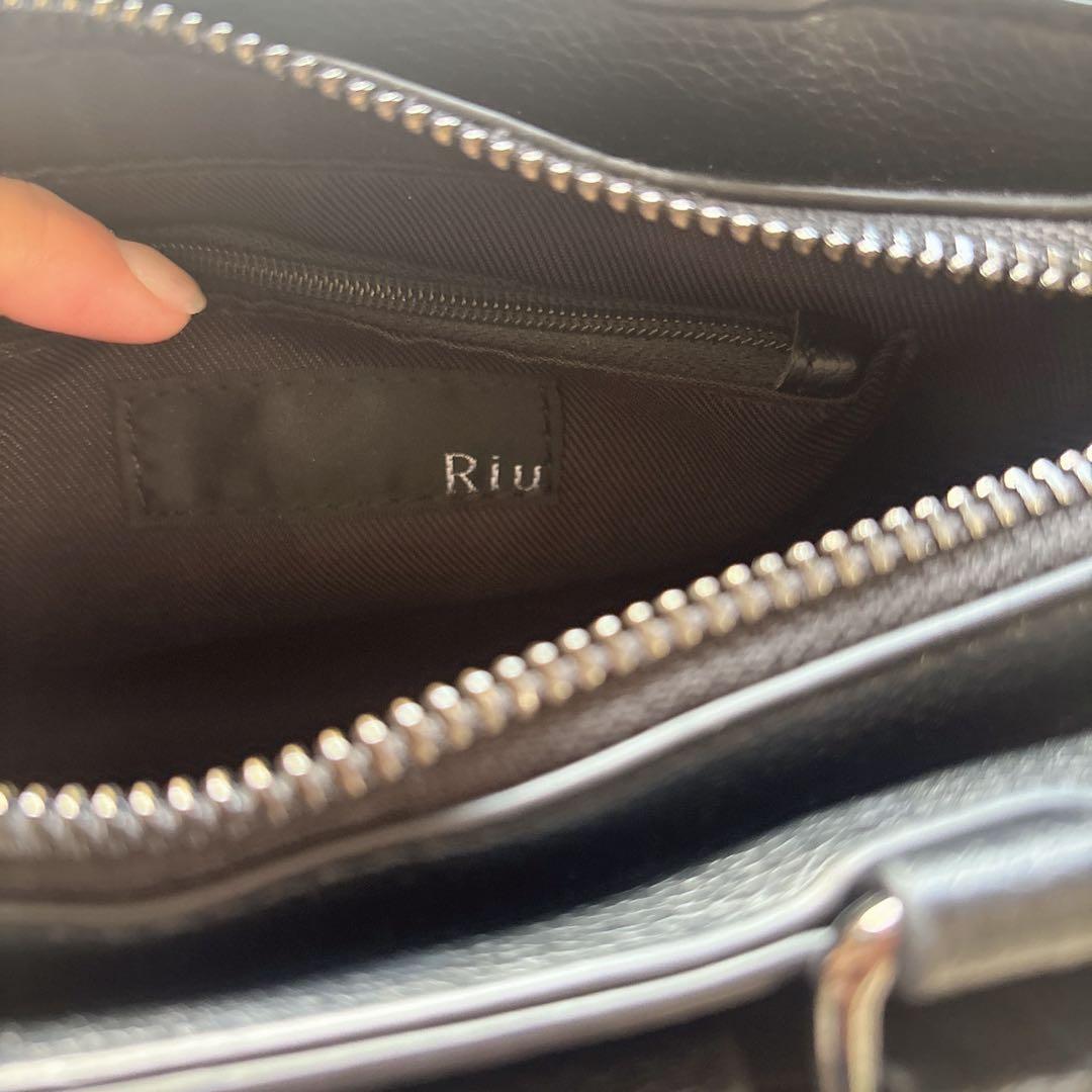 Riu リウ　　ローズフォーンバッグ　ショルダーバッグ