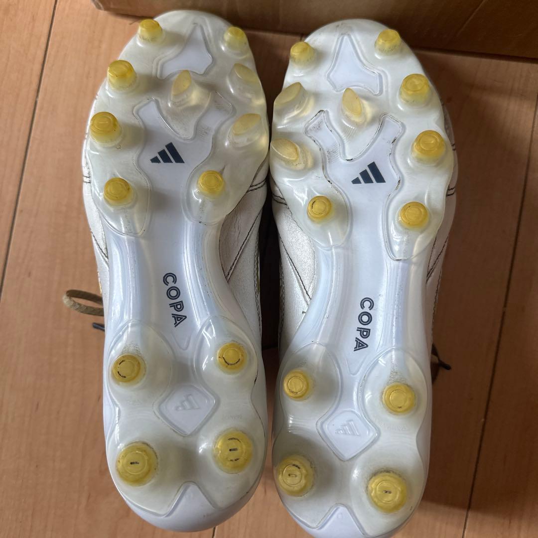 adidas Copa Icon ホワイト/ゴールド スパイク