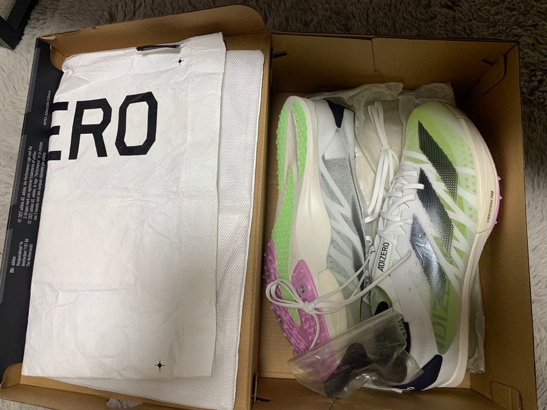 ADIZERO スパイクシューズ ホワイト/イエロー28.0