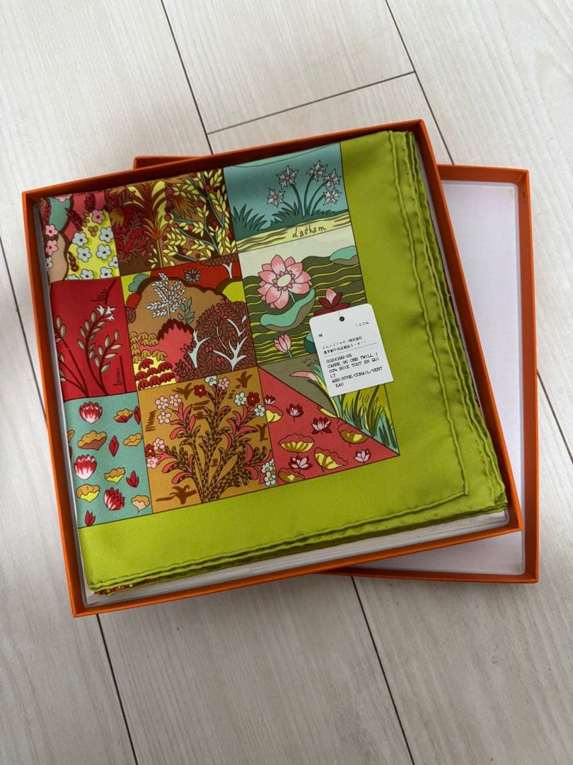 HERMES エルメス スカーフ カレ90 シルク Tout en Quilt