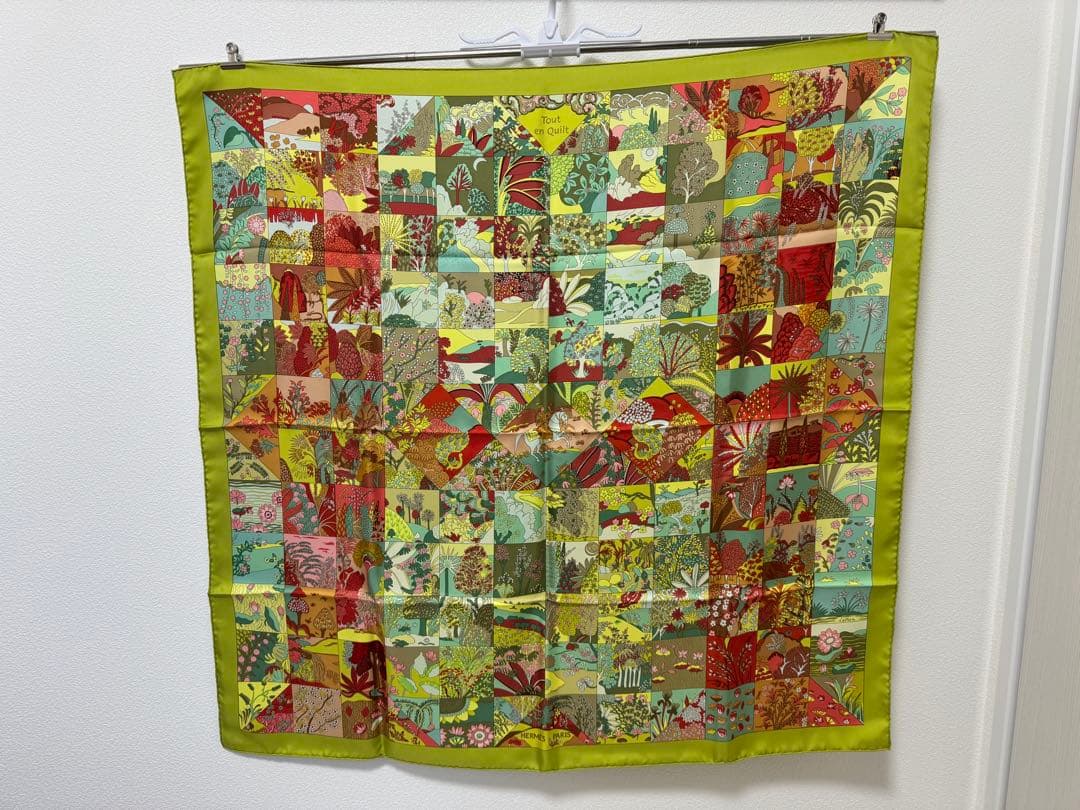 HERMES エルメス スカーフ カレ90 シルク Tout en Quilt