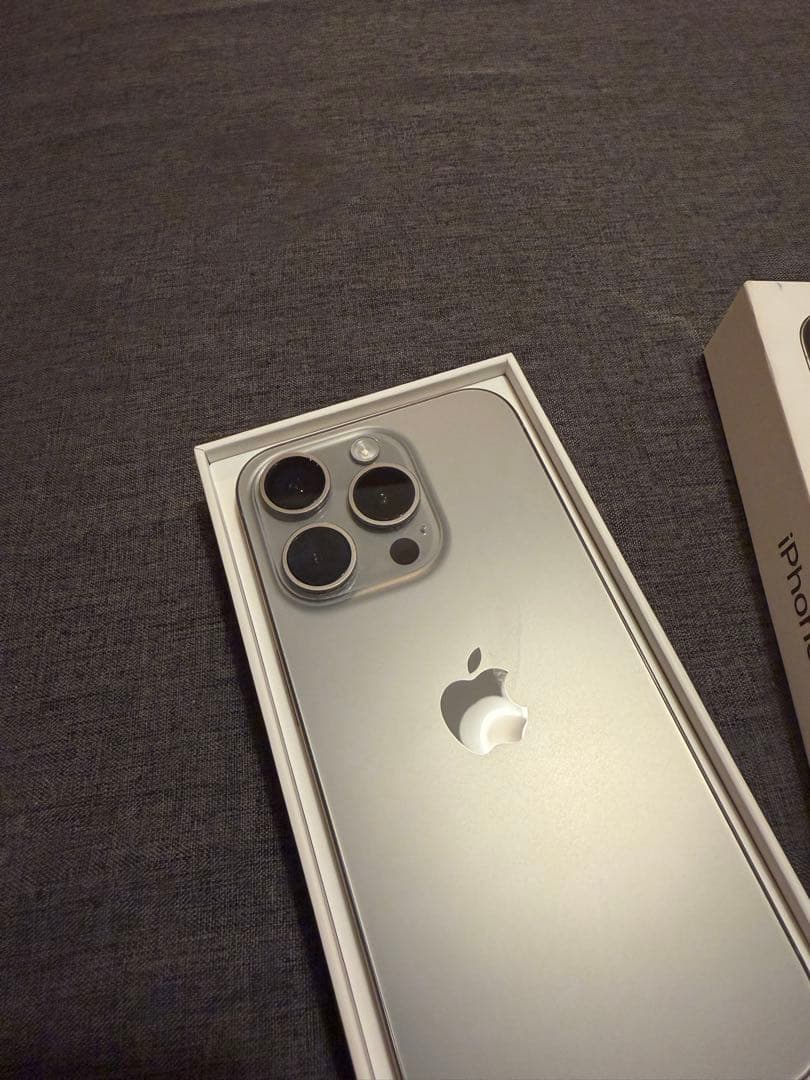 iPhone15Pro 128GB ナチュラルチタニウム