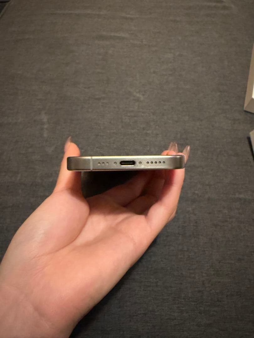 iPhone15Pro 128GB ナチュラルチタニウム