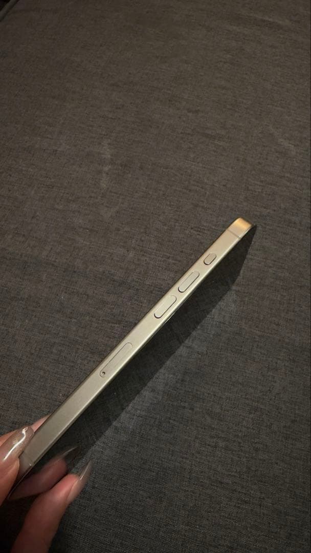 iPhone15Pro 128GB ナチュラルチタニウム