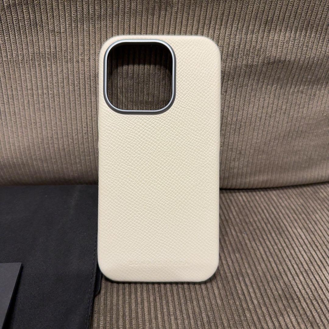 極美品　ボナベンチュラ　iPhone15pro レザーケース　ホワイト