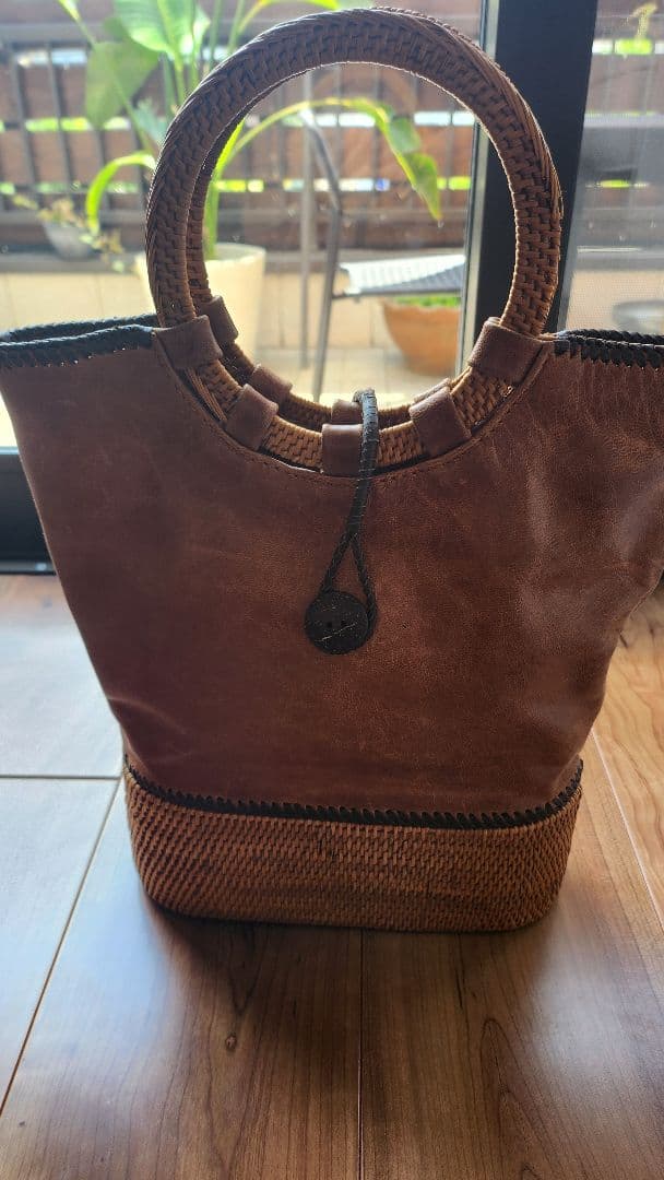 超希少　アタ&レザー　バック 　かごバッグ