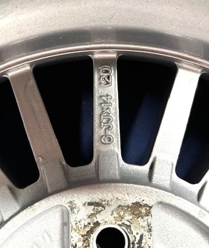 14インチ スポークデザイン アルミホイール PCD100 4H