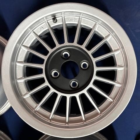 14インチ スポークデザイン アルミホイール PCD100 4H