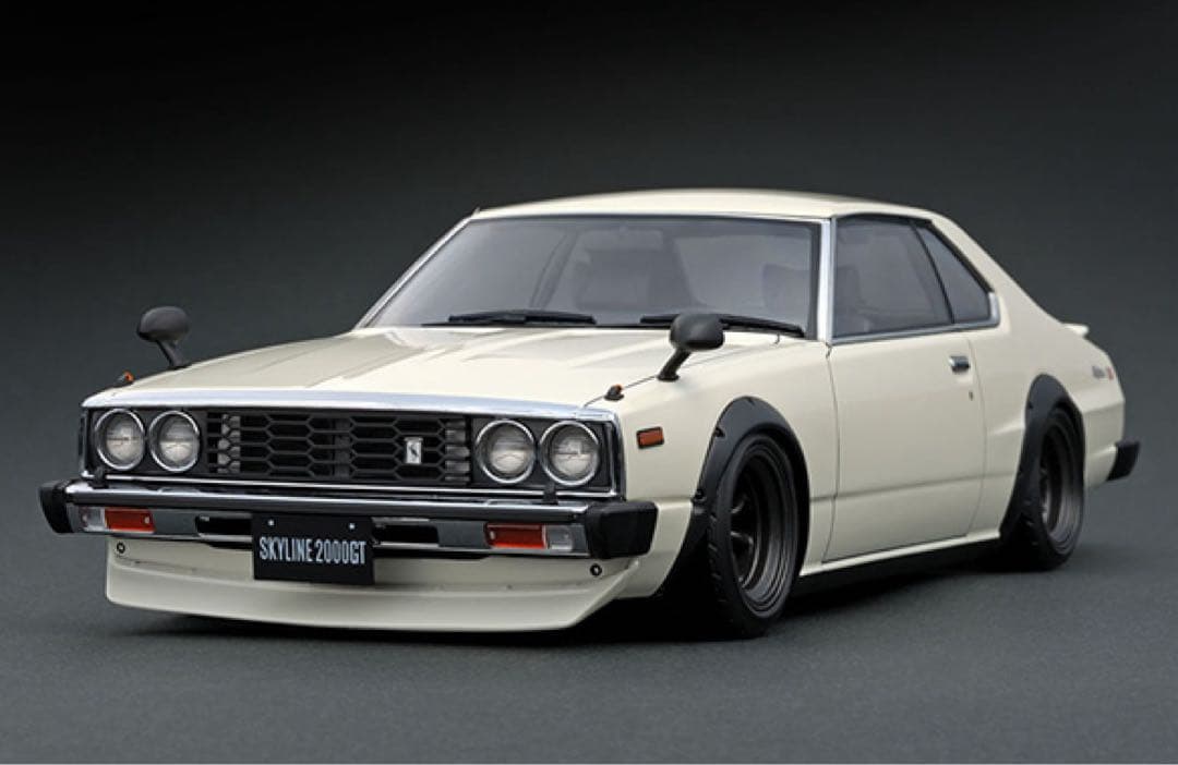 ミニカー 1/18 Nissan Skyline 2000 GT-ES (C210)
