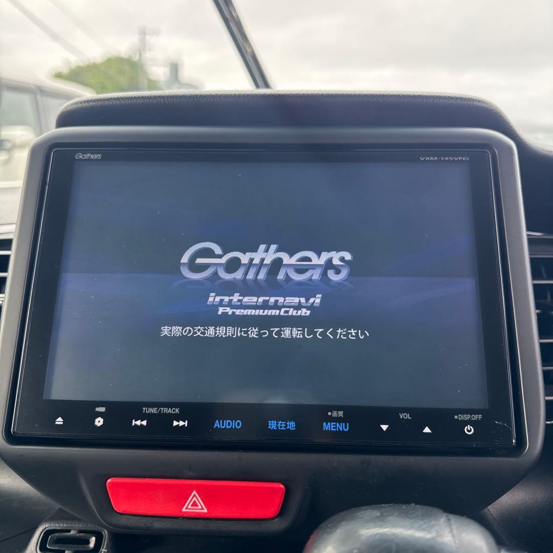 ホンダ純正8インチナビ　VXM-145VFEI JF1 NBOX専用パネル付き