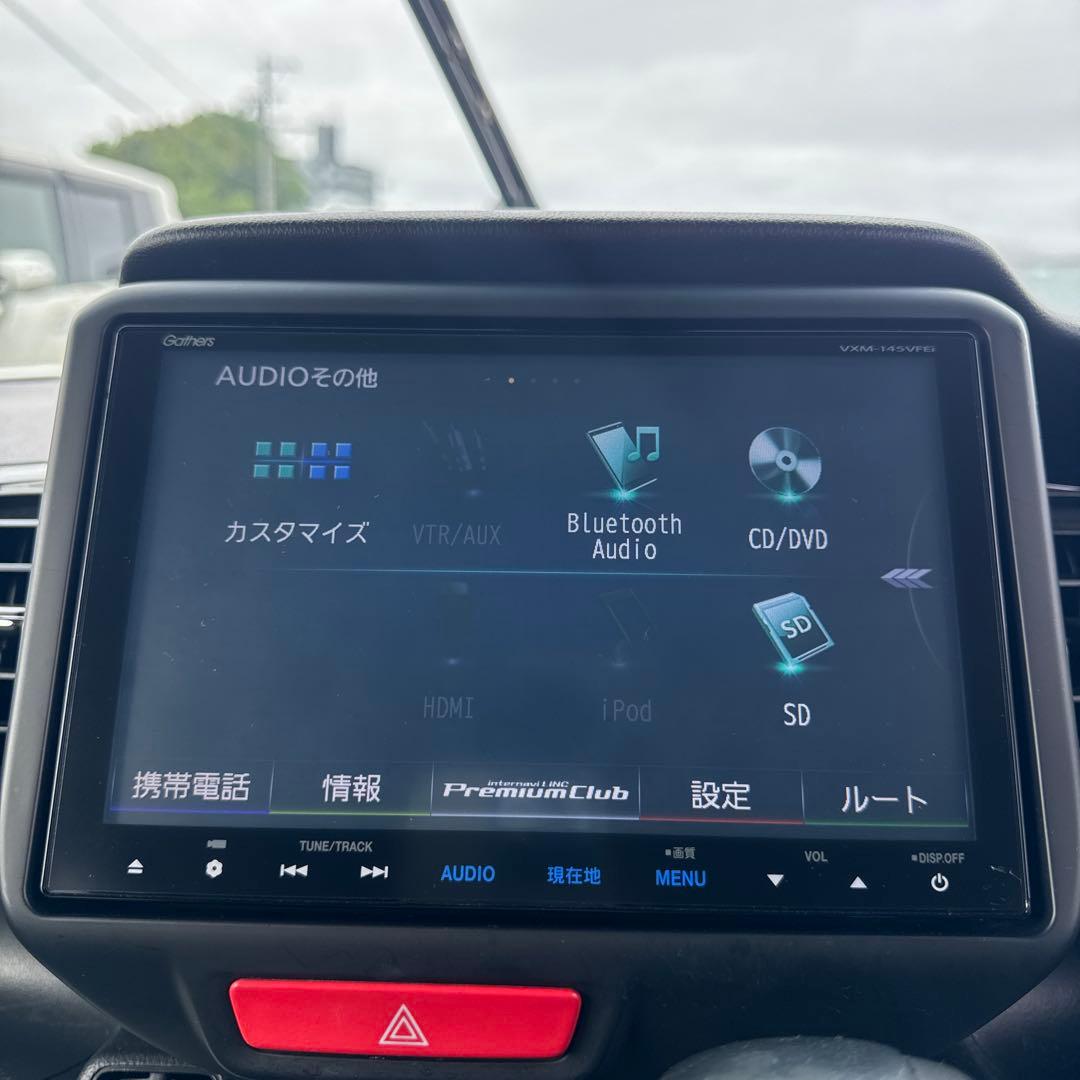 ホンダ純正8インチナビ　VXM-145VFEI JF1 NBOX専用パネル付き