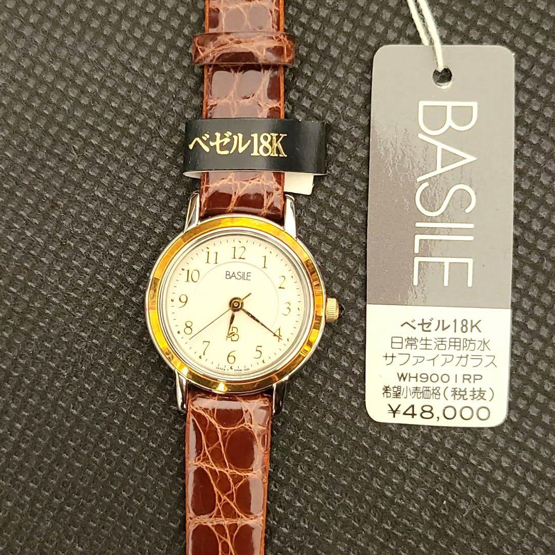 未使用 バジーレ BASILE アナログ腕時計 ベゼル18K