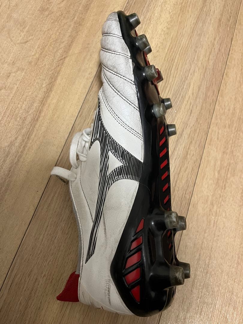 Mizuno モレリア　ホワイト/レッド スパイクシューズ　28cm