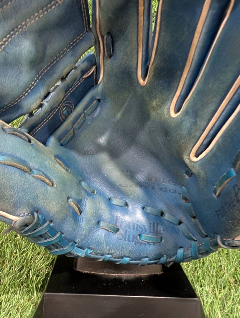 希少色　野球グラブ　グローブ一般軟式大人用　投手用　ルイスビルスラッガー　TPX