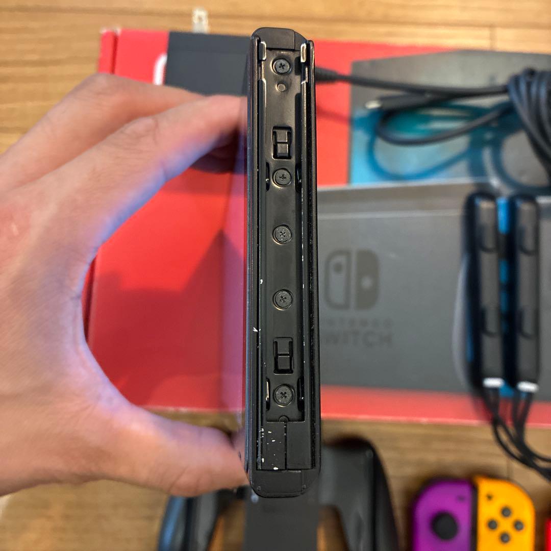 ダ*キ様 Nintendo Switch 本体 カラージョイコン付き