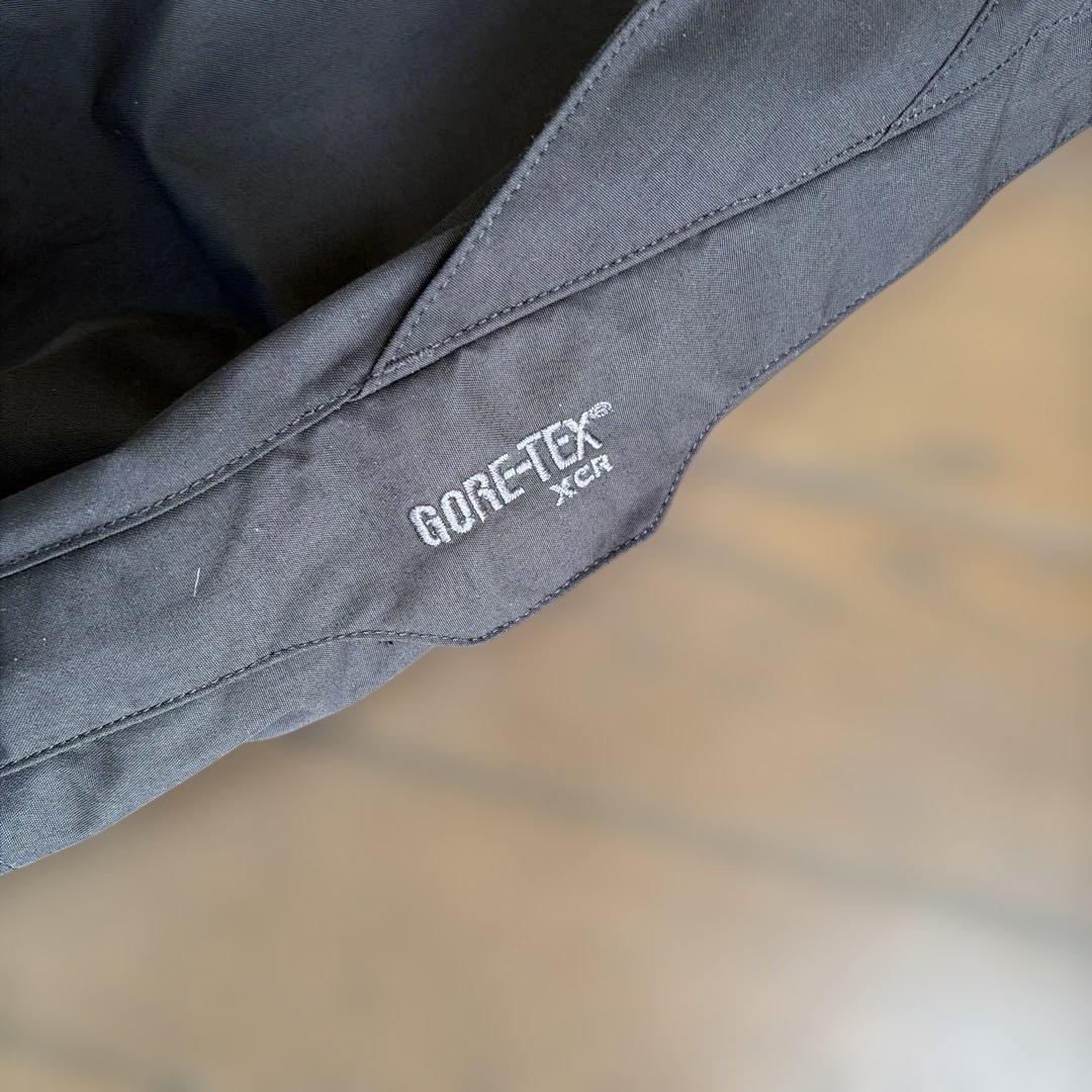 patagonia スノーボードパンツ 黒