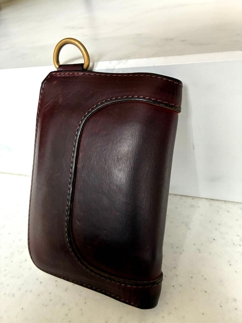 レッドムーン　Ｌ字ファスナー　二つ折り財布