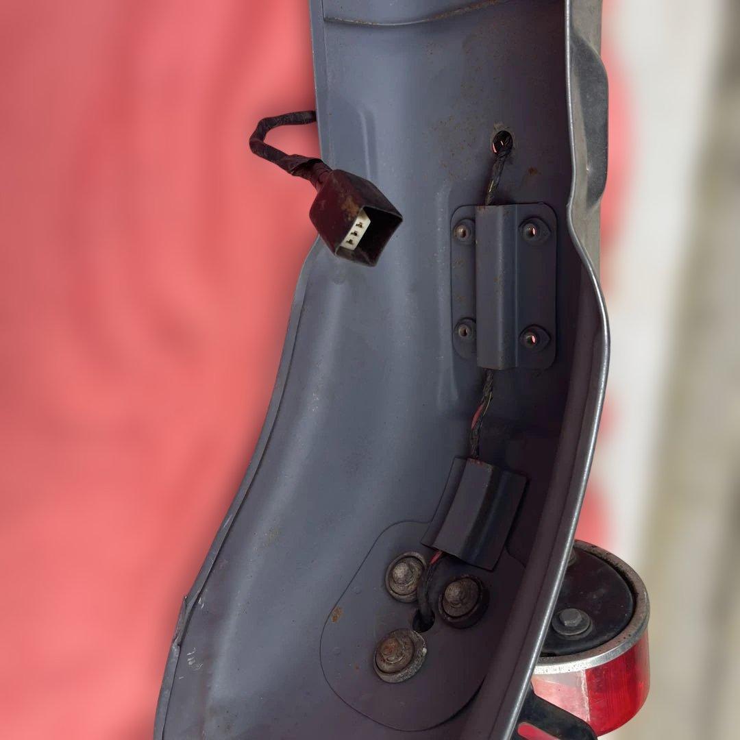 Z1 Z2 純正　リアフェンダー　テールランプ付き　ヤレ　18