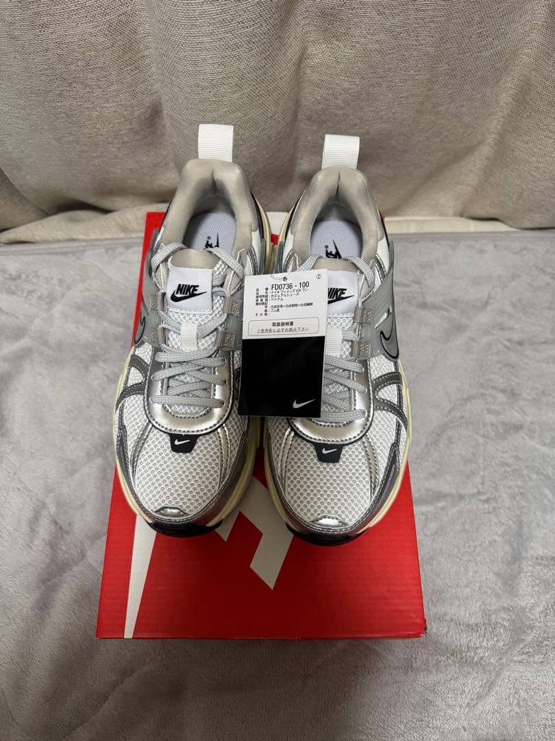 Nike スニーカー グレー/ホワイト/ブラック